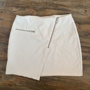 H&M | White Mini Skirt